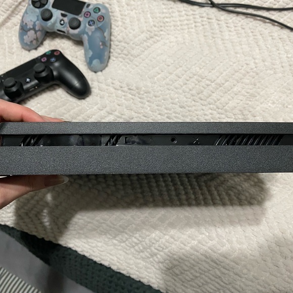Sony PlayStation 4 Console with Black and Gray Controllers - Picture 6 of 6